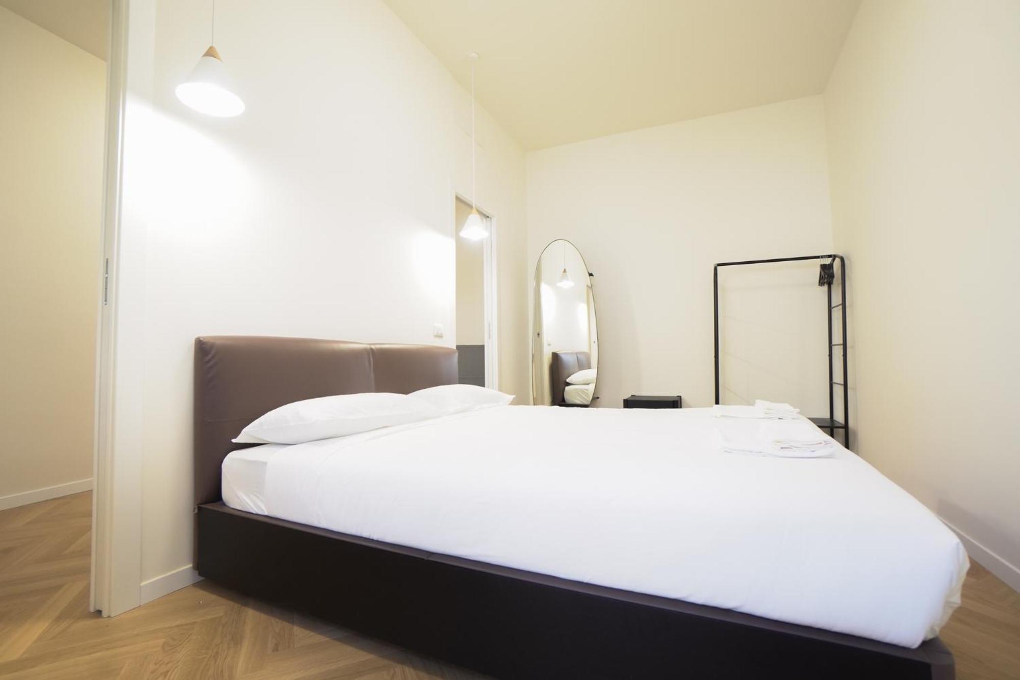 Brera Livings - Luxury Apartment, Full City Center Milán Exterior foto