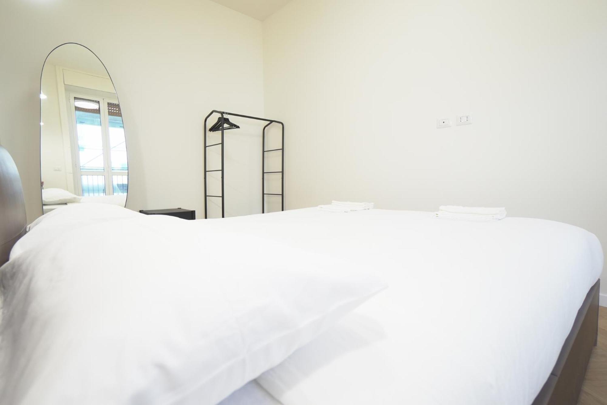 Brera Livings - Luxury Apartment, Full City Center Milán Exterior foto